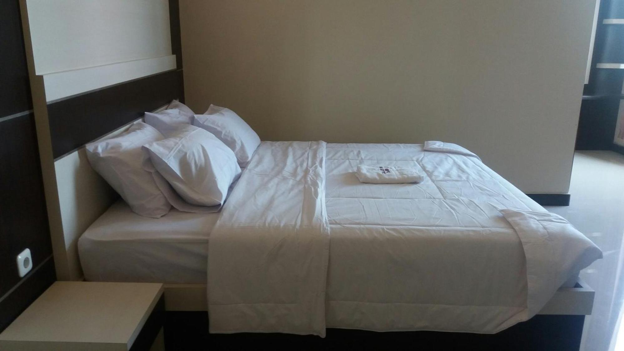 Galaxy Inn Baubau Екстер'єр фото